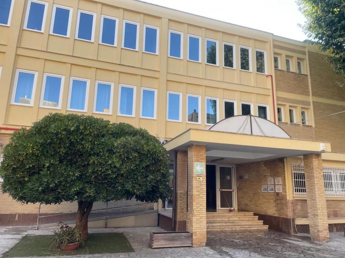 Via Ambrosini, la scuola rimessa a nuovo