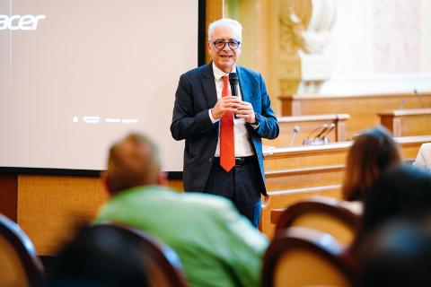 Il sindaco Aurelio Lo Fazio