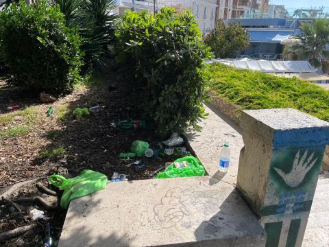 I rifiuti in piazzale Nassiriya