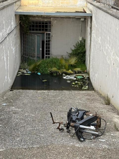 La situazione del seminterrato in viale Europa 16