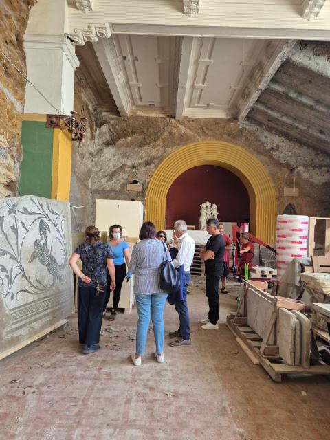 Il sopralluogo e i primi lavori al Salone Pompeiano