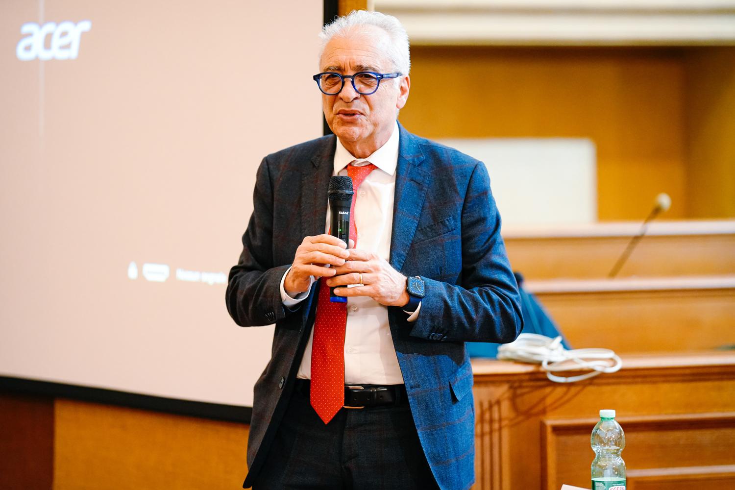 Il sindaco, Aurelio Lo Fazio