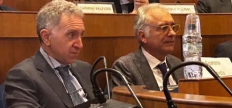 L'assessore alla sicurezza, Catello Somma (a sinistra) e il sindaco, Aurelio Lo Fazio