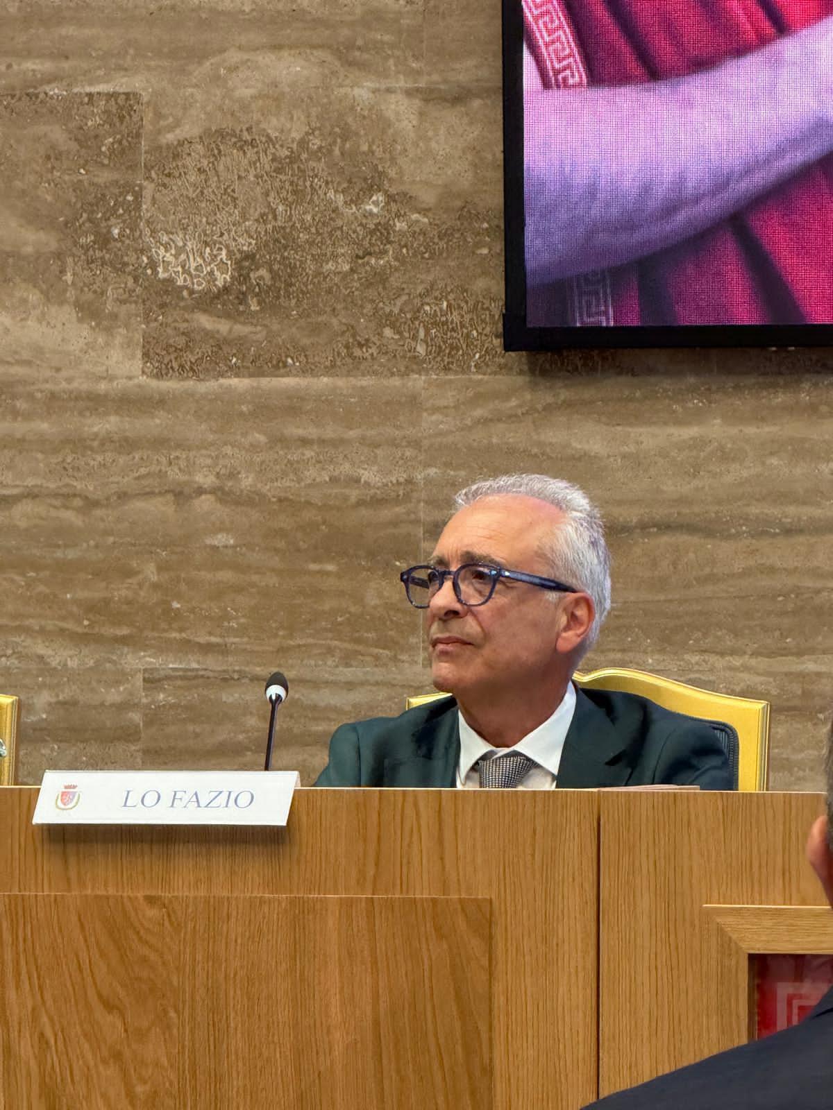 Il sindaco, Aurelio Lo Fazio